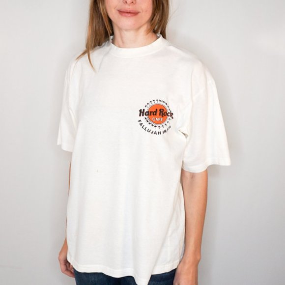 VINTAGE Hard Rock Cafe Fallujah Iraq White Tee - Picture 7 of 8